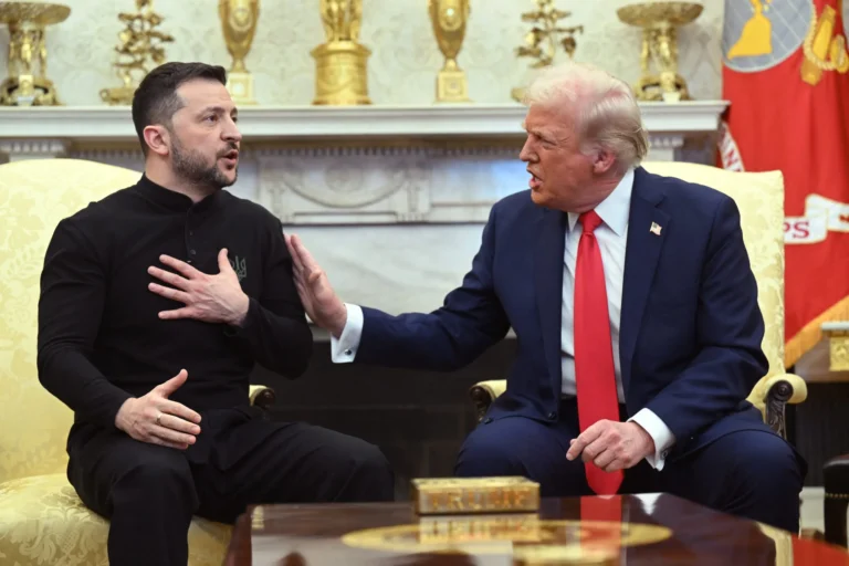 AFP__20250228__36YU9N9__v3__HighRes__UkrainePresidentVolodymyrZelenskyVisitsTheWhite-1-scaled