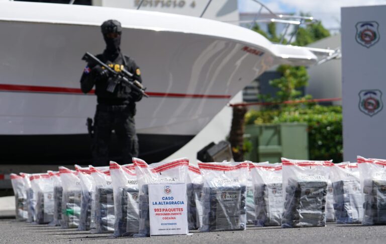 35b443a1-cec7-4d8b-96f5-a429a07762dc