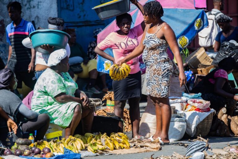 Haití, en punto muerto un año después de que Ariel Henry anunciara su dimisión