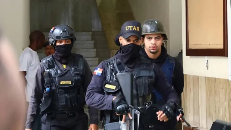 6626f7aa583cf_30-anos-para-el-dotolcito-y-40-para-luisito-y-chiquito-pide-el-mp.jpg-1