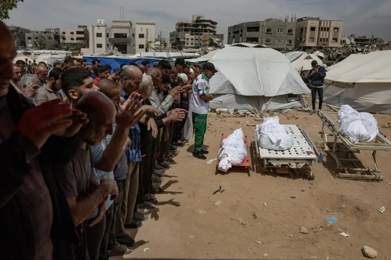 GAZA-BOMBARDEO-CLINICA