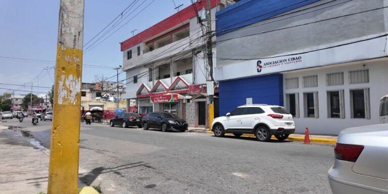 Post-de-Instagram-Feliz-Cumpleanos-Sencillo-Minimalista-Azul-1000-x-500-px-2025-06-26T155523.648-1