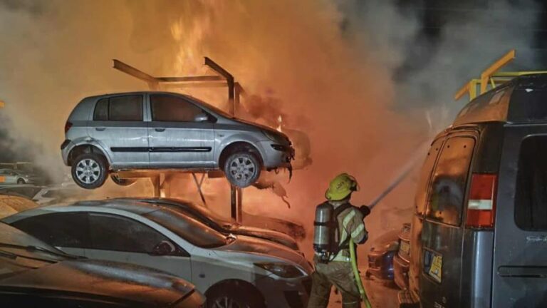 eef2063e484a9d142c8e0f95b0278a026a5e740aw-3ede9631-focus-min0.24-0.27-896-504