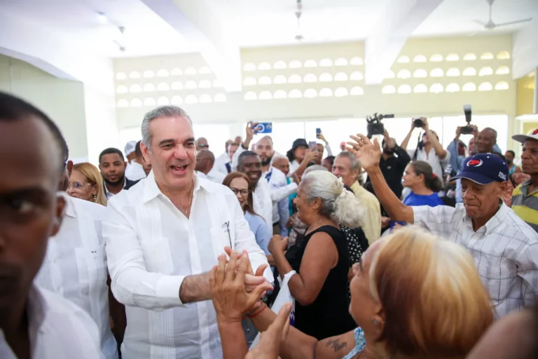El-presidente-de-la-Republica-Luis-Abinader