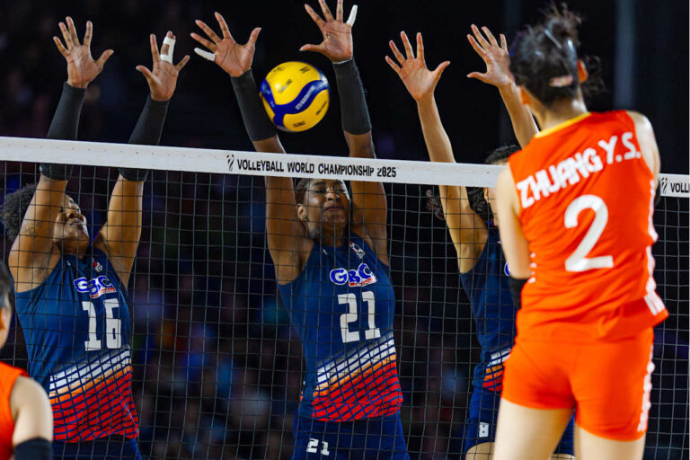 Zhuang-Y.S-ataca-a-criollas-en-Mundial