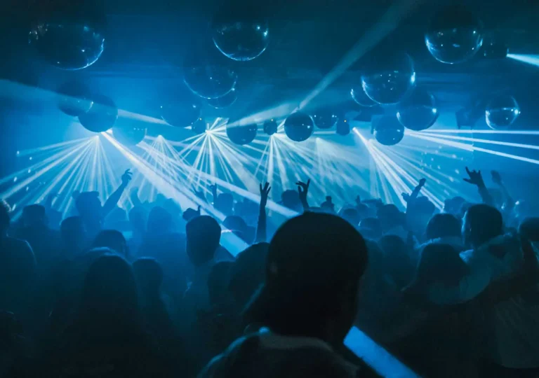 nightclub-unsplash_hero