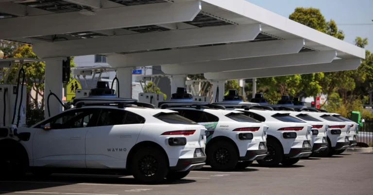 waymo-gets-first-permit-to-test-autonomous-vehicles-in-new-v0-o_7onZ6VkwsP9BLUSWGnbclaXDd_1xLszfAvhnT34b8