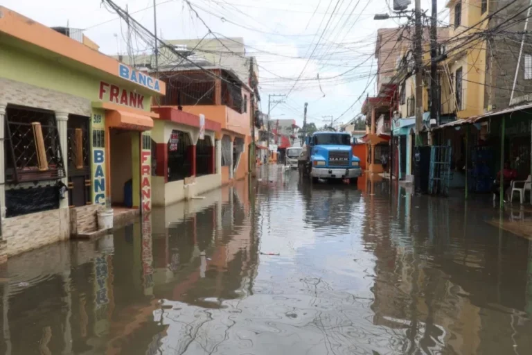 Inundaciones-lluvias-coe-maquiteria.jpg-1-900x600