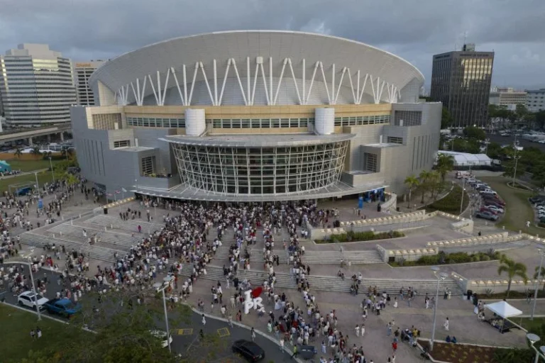 tirotean-elcoliseo-de-puerto-rico