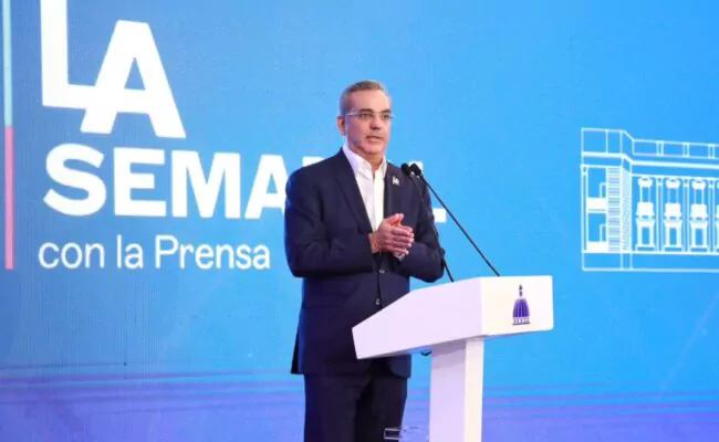 ABINADER-EN-LA-SEMANALL-1140x694-4-650x400-1