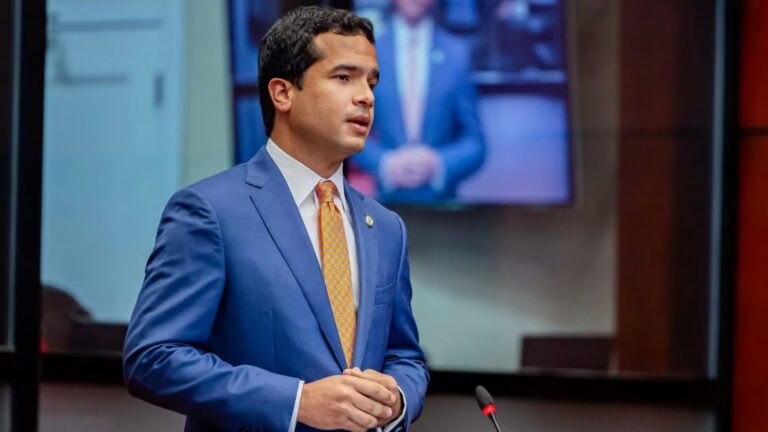 WhatsApp-Image-2025-11-04-at-6.20.43-PM