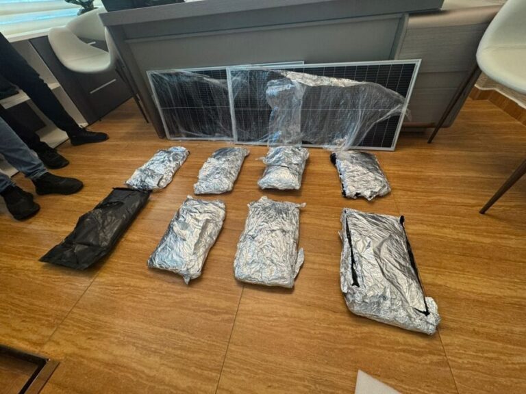 Cocaina-en-paneles-solares-900x675