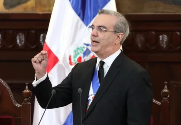 abinader-habla-en-la-asamblea-nacional-tercera-rendicion-de-cuentas-900x599