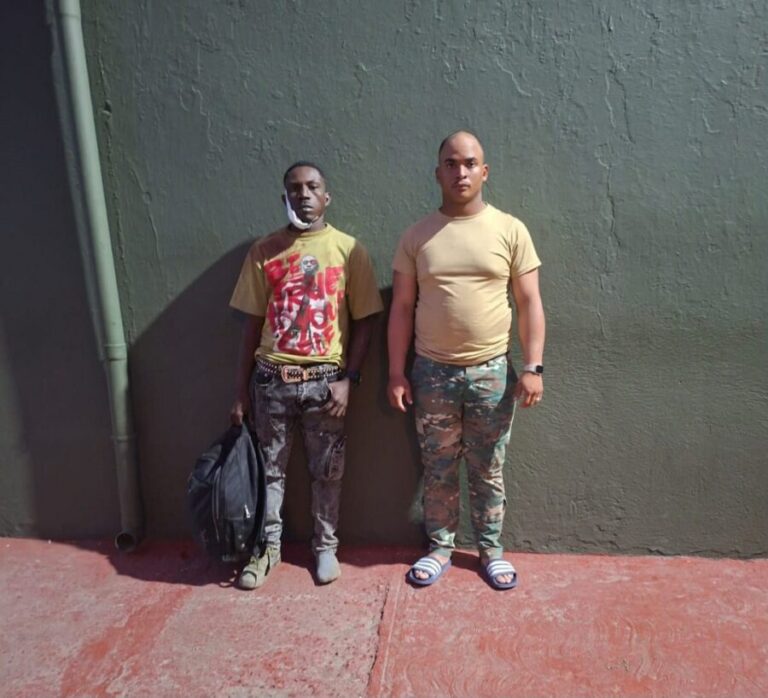 Segundo-teniente-transporto-haitiano-900x818