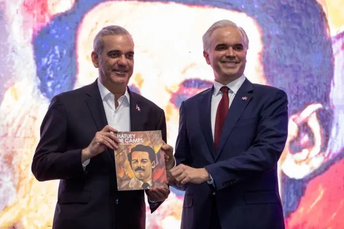 Abinader-participa-en-homenaje-por-natalicio-de-Hatuey-De-Camps-presentan-documental-sobre-legado-politico-5