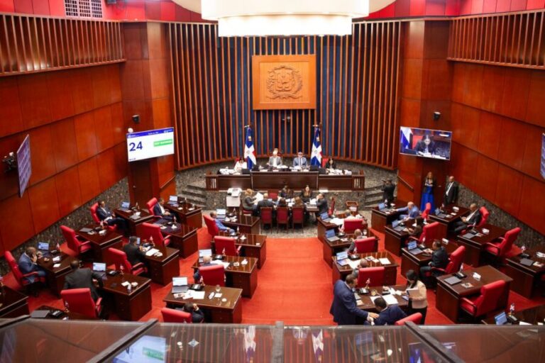 senado-900x600