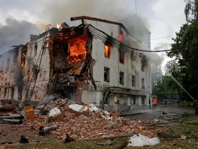 2025-06-07T053305Z_504236668_RC2FXEA1ZRQT_RTRMADP_3_UKRAINE-CRISIS-ATTACK-KHARKIV-1