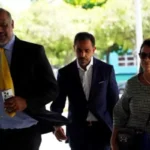 Antonio-Espaillat-y-su-hermana-Maribel-Espaillat-a-su-llegada-a-la-Procuraduria-General-650x400-1