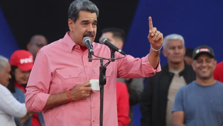 Fotografia-de-archivo-del-depuesto-presidente-de-Venezuela-Nicolas-Maduro-durante-un-evento-en-Caracas-Venezuela.-EFE-Miguel-Gutierrez-900x507