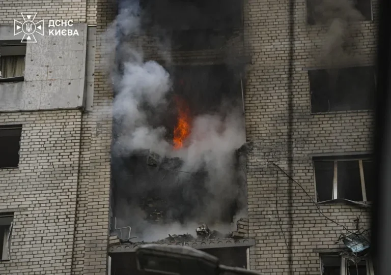 ATAQUE-EDIFICIO-KIEV-DIA