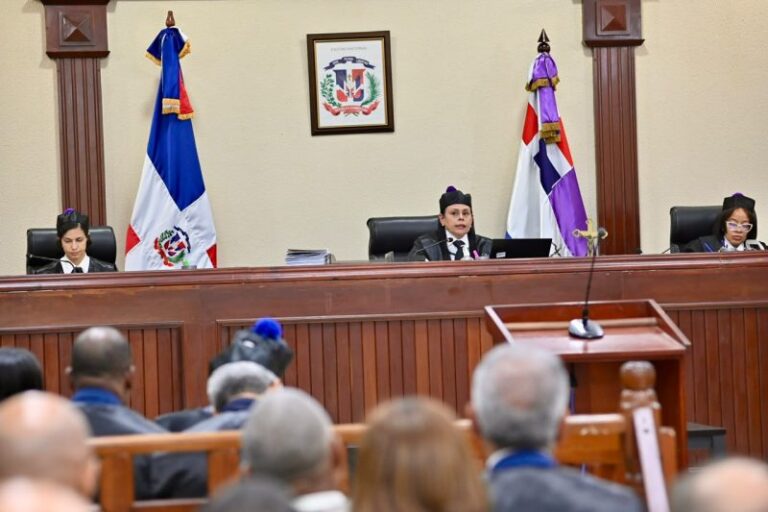 Audiencia-del-Tercer-Tribunal-Colegiado-del-Distrito-Nacional-800x533-1