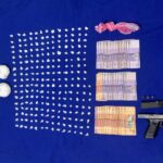 Presuntas-drogas-y-arma-de-fuego-ocupada-a-menor-en-El-Factor-Foto-DNCD-rotated-1