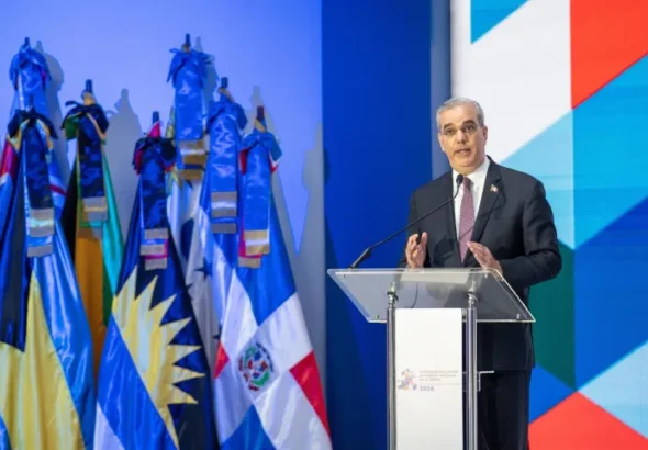 Abinader-llama-ante-la-CEPAL-fortalecer-cooperacion-regional-y-lograr-un-crecimiento-que-llegue-a-los-hogares-12-1-scaled-1